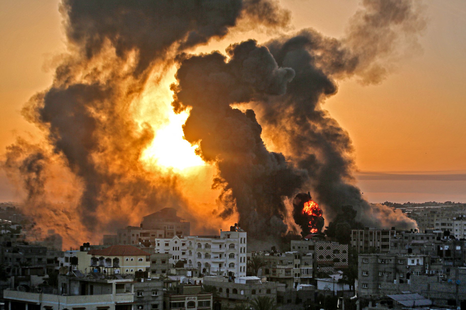 سبعة شهداء جراء قصف الاحتلال مختلف مناطق قطاع غزة